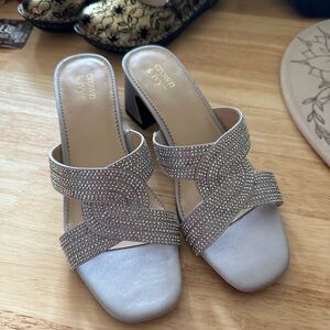 Crown & Ivy Women's Silver Strappy Heels